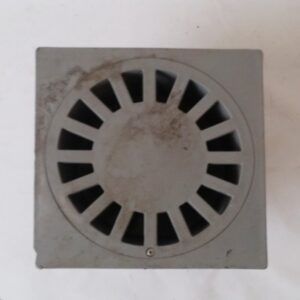 Tapa de desagüe 25x25cm de ocasión en cabauoportunitats.com
