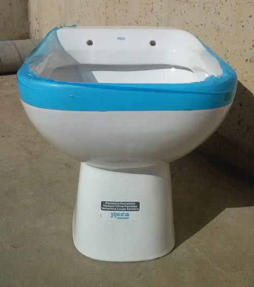 Abocador de porcelana ROCA model GARDA