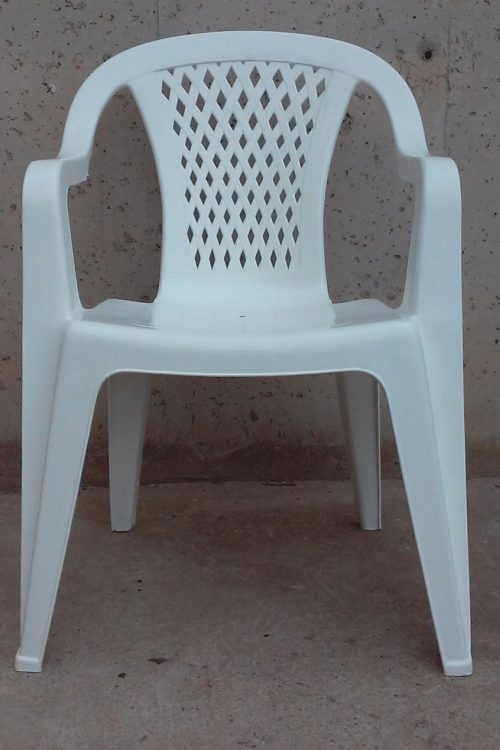 Cadira de resina per a jardí