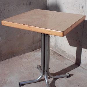 Taula bar de 60x6073cm