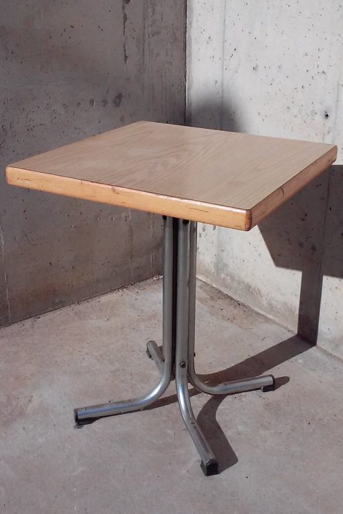 Taula bar de 60x6073cm