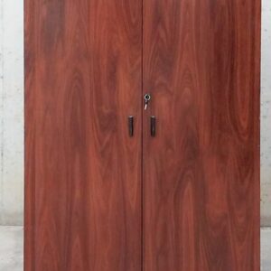 Armari de fusta de 93x42x136cm