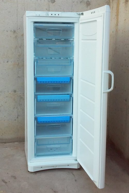 Congelador INDESIT UFAN 400