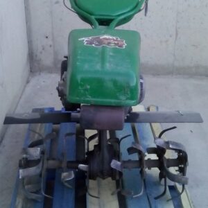 Motocultor AGRIA de color verd