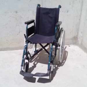 Cadira de rodes plegable de color verd