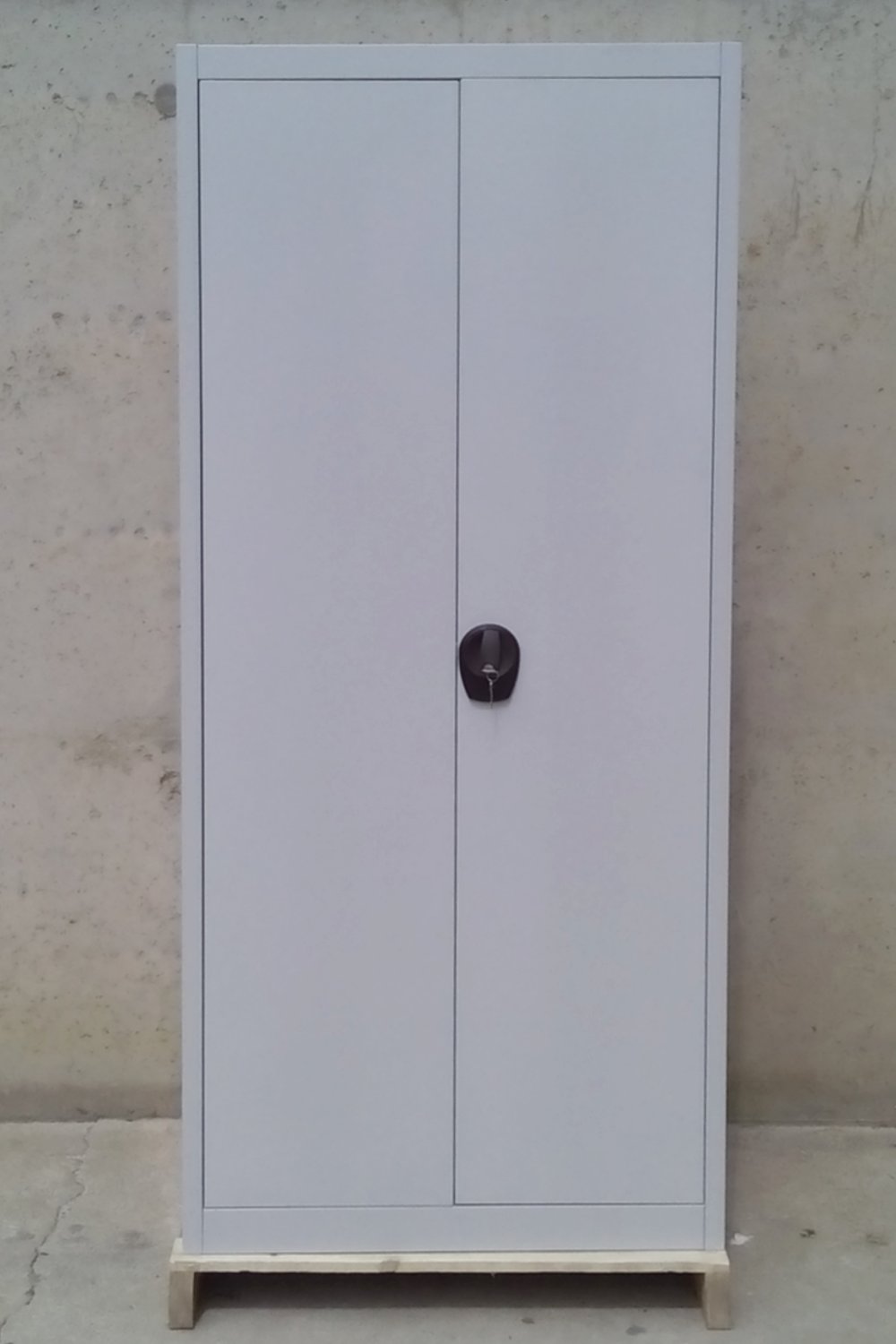 Armari metàl·lic de 185x80x42cm