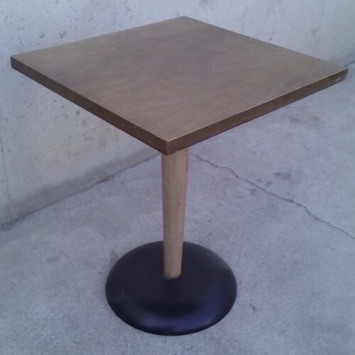 Taula de noguer de 60x60x75cmTaula de noguer de 60x60x75cm