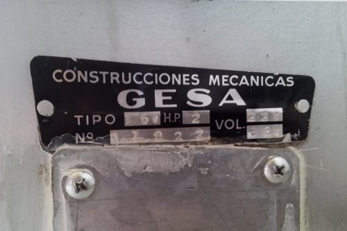 Màquina per a tallar peix congelat