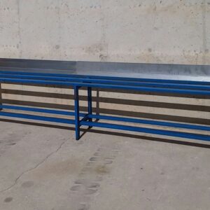 Banc metàl·lic per a vestidor