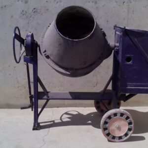 Formigonera UMACON amb motor benzina
