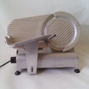 Màquina tallaembotits de 20cm de diàmetre