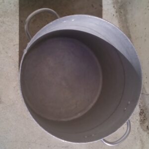 Olla d'alumini d'hosteleria de segona mà a cabauoportunitats.com