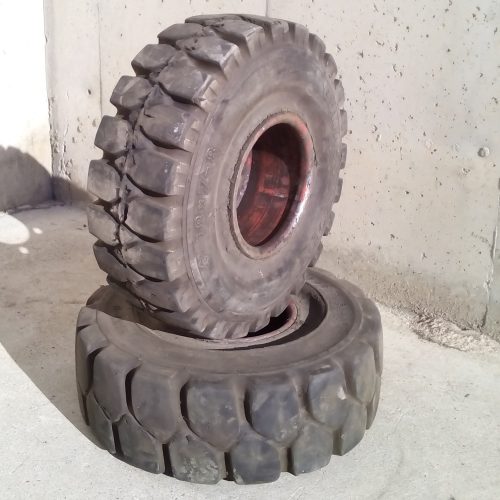 Neumáticos GUMASOL Softy + BERGOUGNAN 18x7-8 de ocasión en cabauoportunitats.com