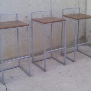 Lot de 4 tamborets d'ocasió a cabauoportunitats.com