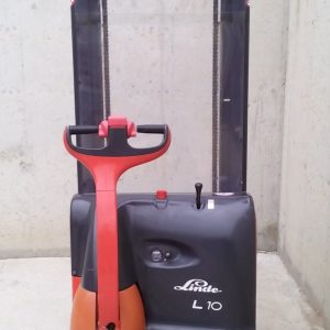 Apilador eléctrico LINDE L10 de segunda mano en cabauoportunitats.com