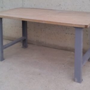 Banco de taller de 150cm con tablerdo de madera en cabauoportunitats.com