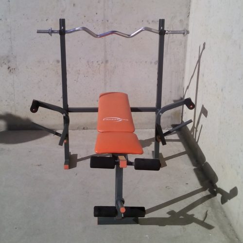 Banco de musculación FITNESS 1 ONE con pesas seminuevo en cabauoportunitats.com