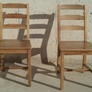 Cadira de segona mà de fusta de faig a cabauoportunitats.com