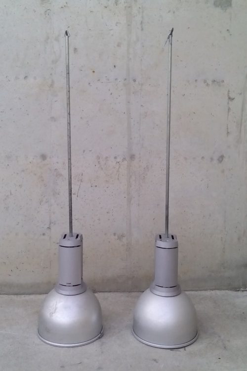 Làmpada al·lògena de ø32cm de segona mà a cabauoportunitats.com