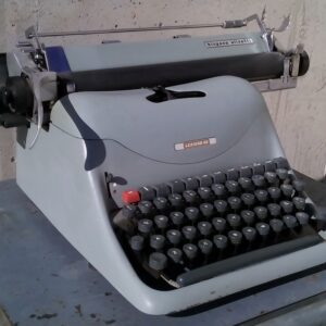 Màquina d'escriure OLIVETTI LEXICOM 80 de segona mà a cabauoportunitats.com