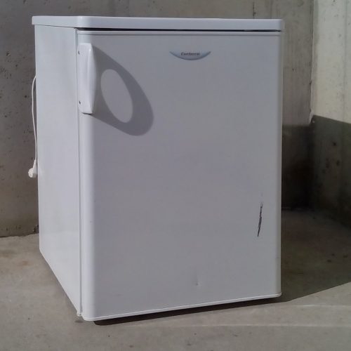 Frigorífico CORBERÓ de 86cm de altura en cabauoportunitats.com
