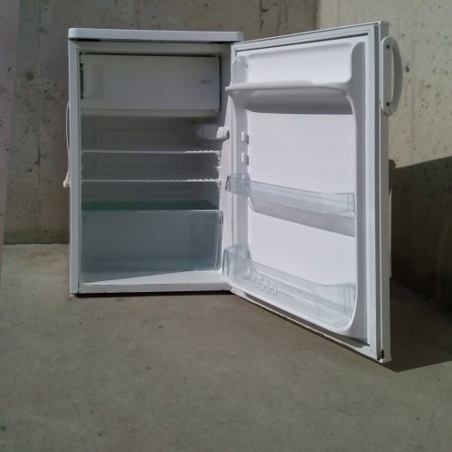 Frigorífico CORBERÓ de 86cm de altura en cabauoportunitats.com