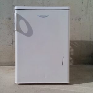 Frigorífico CORBERÓ de 86cm de altura en cabauoportunitats.com