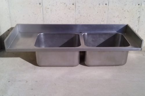 Fregadero de acero inoxidable de 30cm de profundidad, en muy buenas condiciones en cabauoportunitats.com