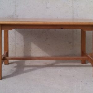 Taula d'estil provençal de 140cm de segona mà a cabauoportunitats.com