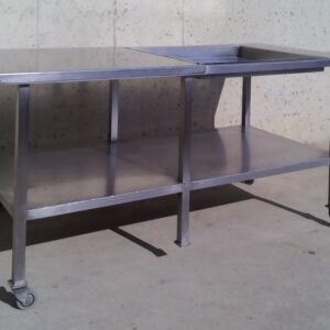 Taula d'acer inoxidable de 200x85x100cm amb rodes a cabauoportunitats.comTaula d'acer inoxidable de 200x85x100cm amb rodes a cabauoportunitats.com
