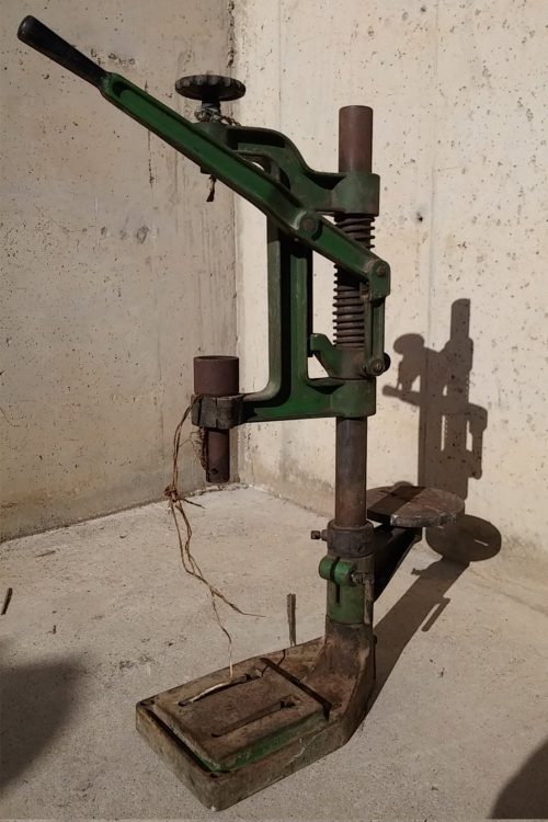 Columna antigua para taladro de segunda mano en cabauoportunitats.com