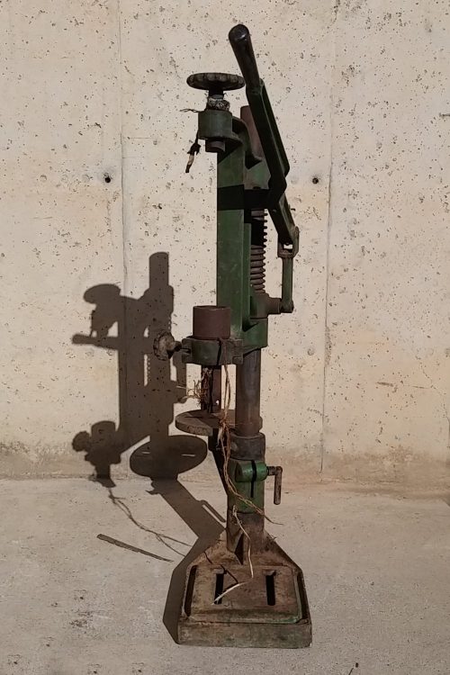 Columna antigua para taladro de segunda mano en cabauoportunitats.com