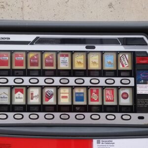 Màquina de tabac AZKOYEN N-74-D-18-16R de segona mà a cabauoportunitats.com