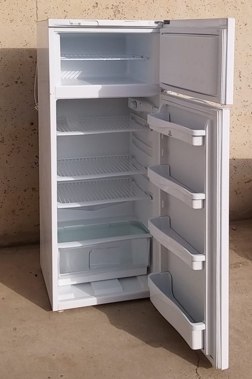 Frigorífico INDESIT RA24 140cm de segunda mano en cabauoportunitats.com