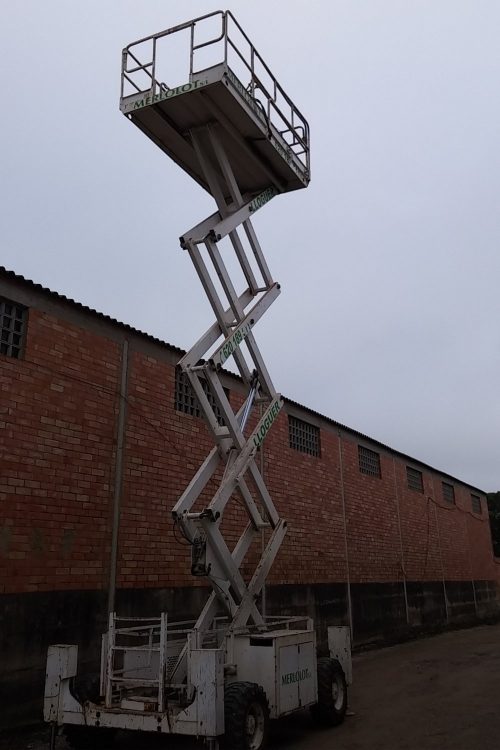 Plataforma elevadora JLG 33-RTS de segunda mano en cabauoportunitats.com