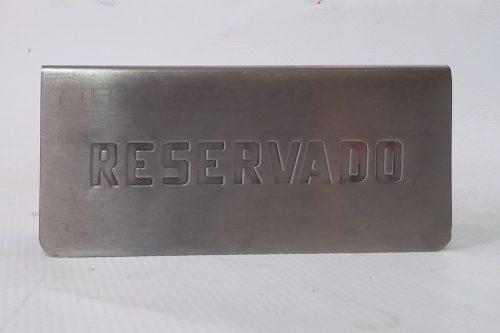 Letrero «reservado»  de segunda mano para restaurante en cabauoportunitats.com