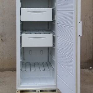 Congelador vertical EDESA CV 3000 de segunda mano en cabauoportunitats.com