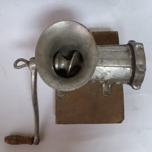 Picadora de carn manual GARHE de segona mà a cabauoportunitats.com