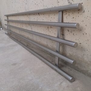 Prestatgeria de barres d'inox de segona mà a cabauoportunitats.com
