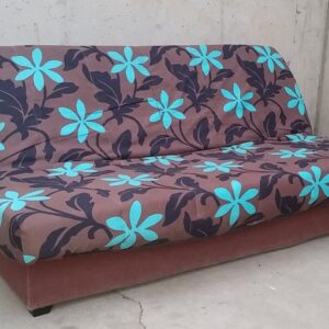 Sofá cama de segunda mano en buenas condiciones en cabauoportunitats.com