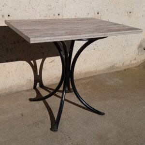 Taula de 63cm amb un peu a cabauoportunitats.com