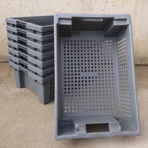 Caixa apilable de 60x40x20cm a cabauoportunitats.com
