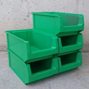 Cubeta apilable de 21x34x14cm de ocasión en cabauoportunitats.com
