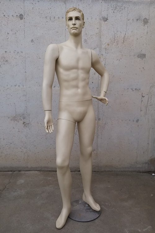 Maniquí masculino de ocasión en cabauoportunitats.com
