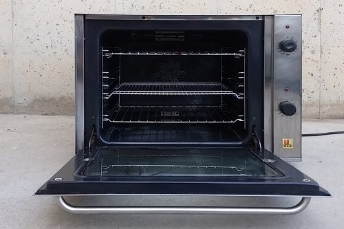 Horno convección EKA de segunda mano en perfectas condiciones en cabauoportunitats.com