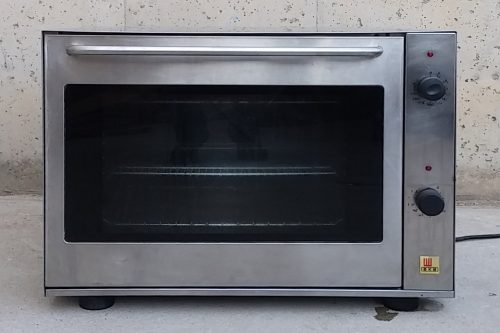 Horno convección EKA de segunda mano en perfectas condiciones en cabauoportunitats.com