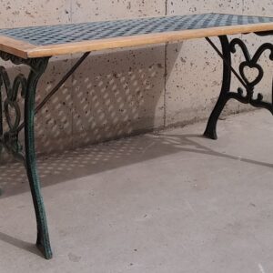 Mesa y sillones de hierro para terraza y jardín en cabauoportunitats.com