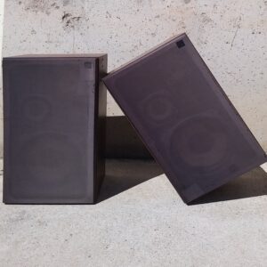 Altavoces vintage de ocasión en cabauoportunitats.com
