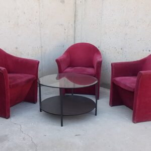 Lote de 3 sillones de terciopelo + mesa de ocasión en cabauoportunitats.com