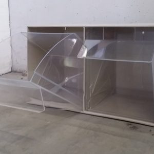 Caixa amb calaix abatible transparent d'ocasió a cabauoportunitats.com